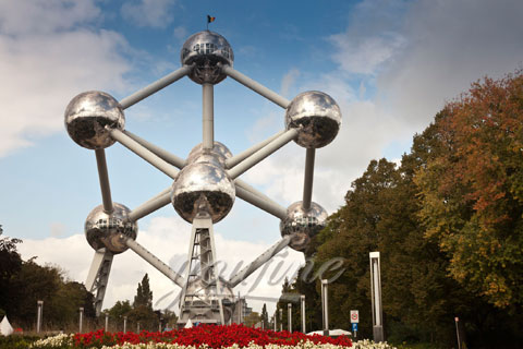 2019 Large Abstract Modern design of Ball Metal Sculpture In Park For Sale