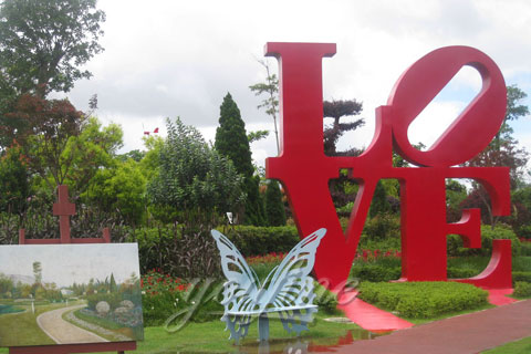 Outdoor Large Garden Modern Metal Love Sculpture in Stainless Steel for Sale