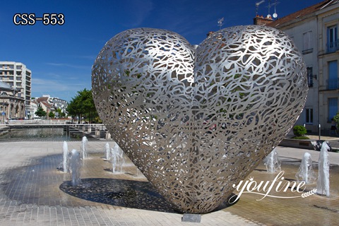 Metal Hollow Heart Sculpture-youfine sculpture