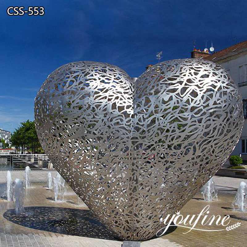 Metal Hollow Heart Sculpture-youfine sculpture