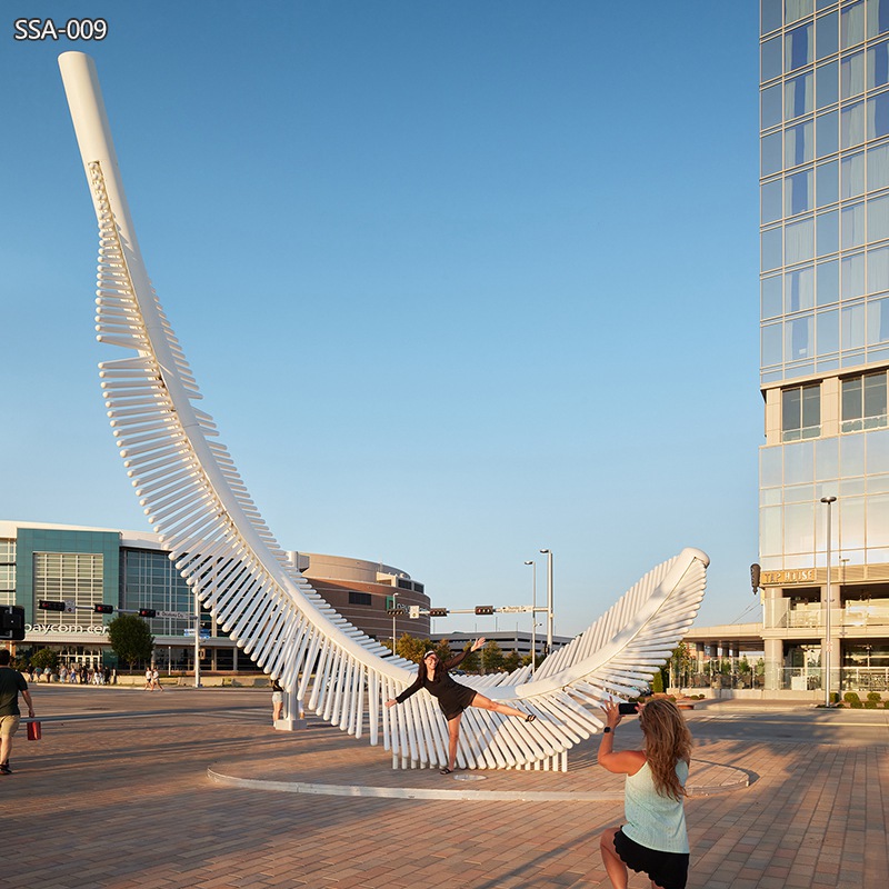 metal feather sculpture (2)