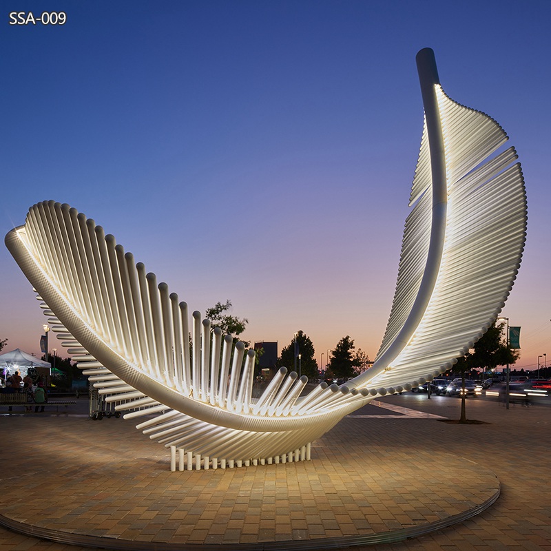 metal feather sculpture (4)